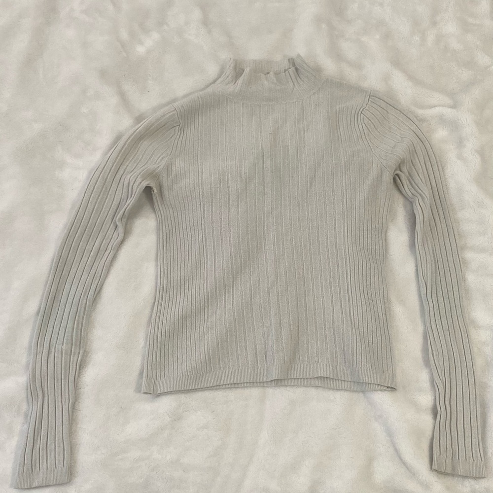 White turtle neck